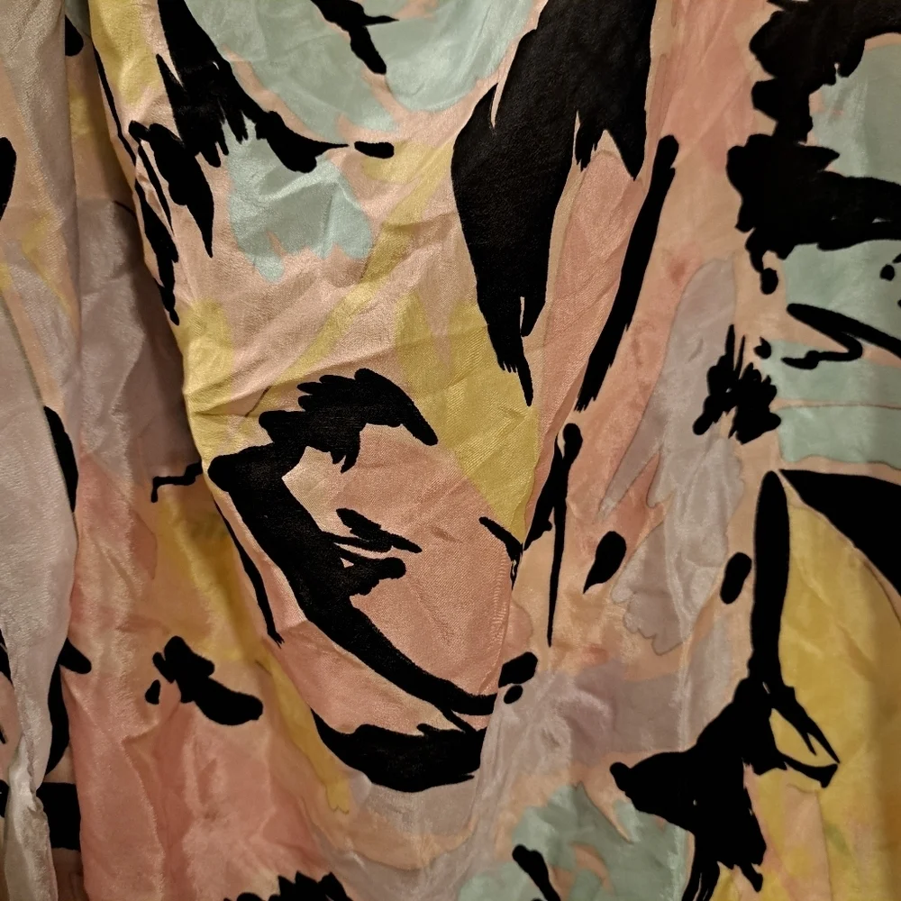 EUC Vintage 80s Honey Silk Pastel Graphic Retro Boho Neutral Casual Scarf Wrap